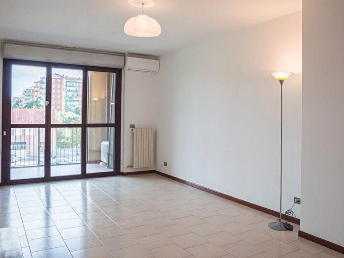 Appartamento trilocale in affitto in Via Ferruccio Parri, Centro, San Donato Milanese