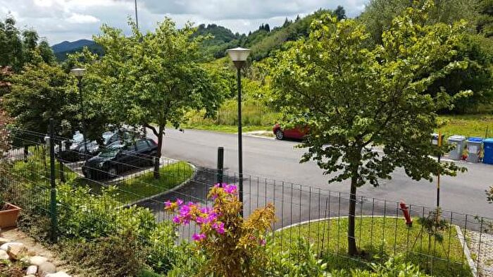 Appartamento quadrilocale in vendita in Via Francesco Carnevali, Urbino