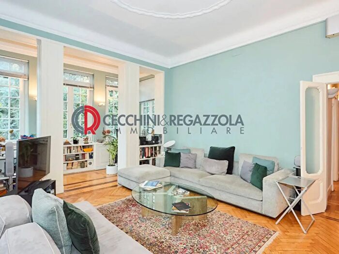 Appartamento con 5 locali in vendita in Via Giovanni Randaccio, Milano