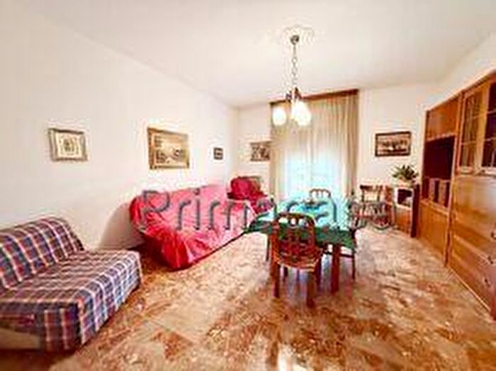 Appartamento con 5 locali in vendita in PZa Nazario Sauro, Isola Della Scala