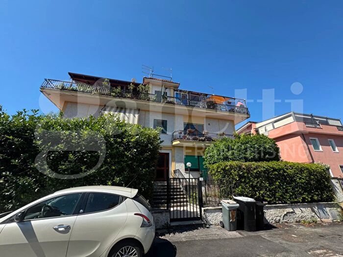 Appartamento trilocale in vendita in Via Pasquale Lombardo, Ciampino