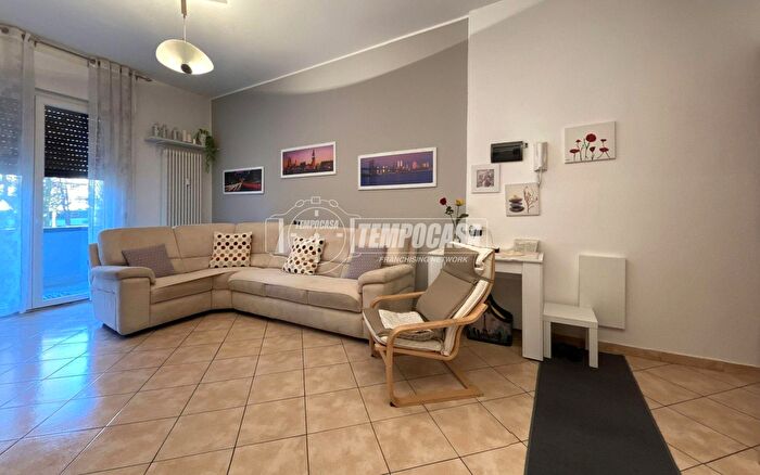 Appartamento quadrilocale in vendita in Via Capuana, Rho