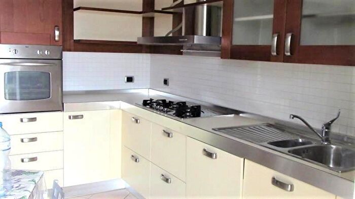 Appartamento quadrilocale in affitto in Ancona