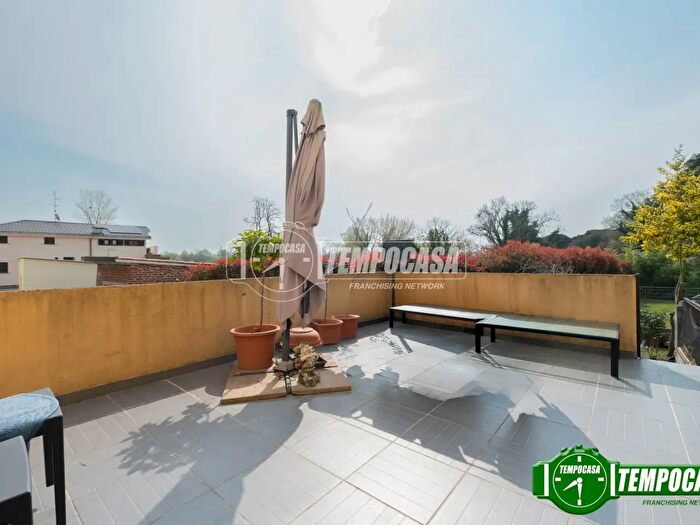 Appartamento bilocale in vendita in Via San Allende, Locate Di Triulzi