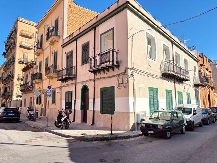 Appartamento trilocale in affitto in Via Cuba, Calatafimi Bassa Indipendenza, Palermo