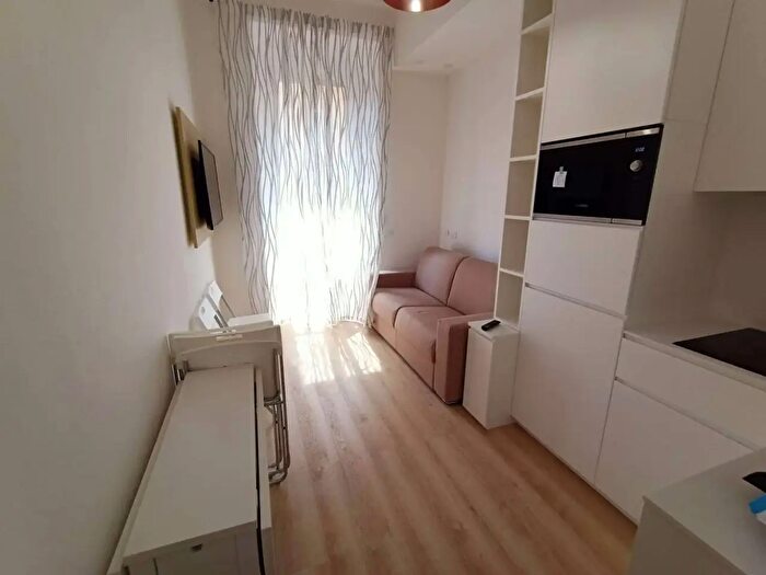 Appartamento trilocale in affitto in Milano