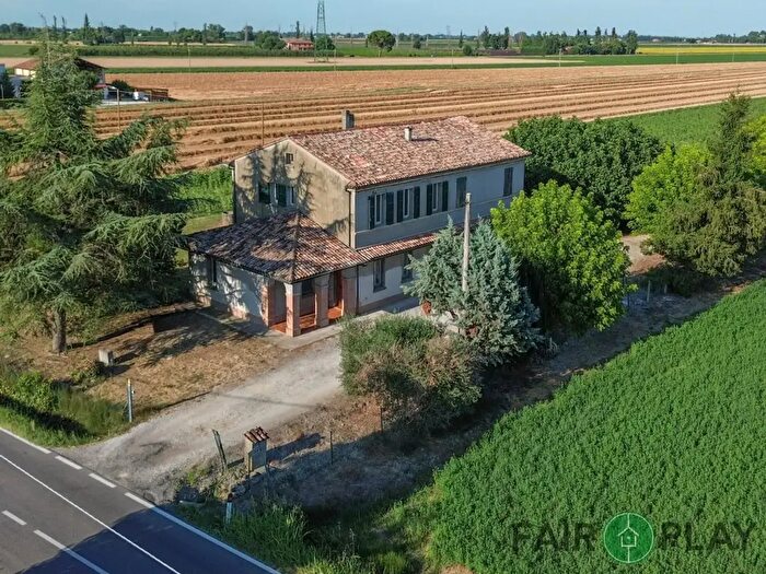 Casa con 8 locali in vendita in Via Lughese, Forli'