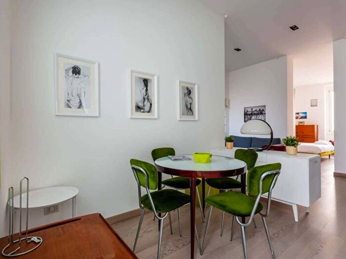 Appartamento bilocale in affitto in Via Giuseppe Piolti de' Bianchi, Plebisciti Susa, Milano
