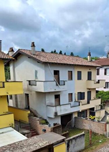 Casa con 5 locali in vendita in Via della Stazione, Bassano Romano