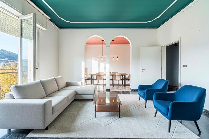 Appartamento con 6 locali in vendita in Via Lolli, Vezzano Sul Crostolo