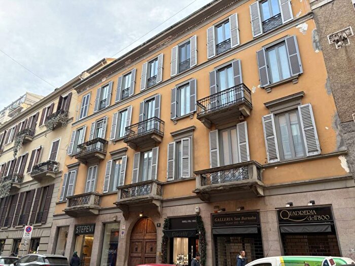 Appartamento monolocale in affitto in Via DellOrso, Scala Manzoni, Milano