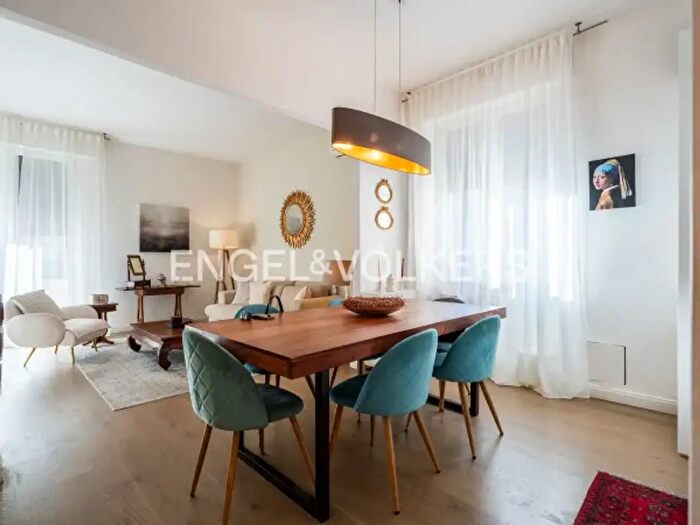 Appartamento con 5 locali in vendita in Viale Aleardo Aleardi, Firenze