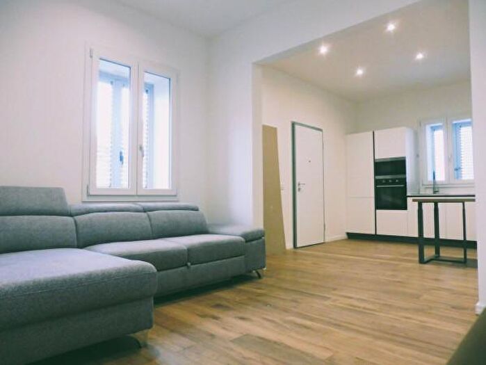 Appartamento quadrilocale in vendita in Via Dante Alighieri, Capraia E Limite