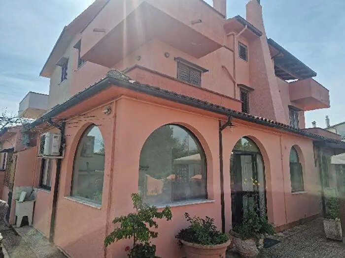 Casa con 5 locali in vendita in Stazione di Pietrelcina, Pietrelcina