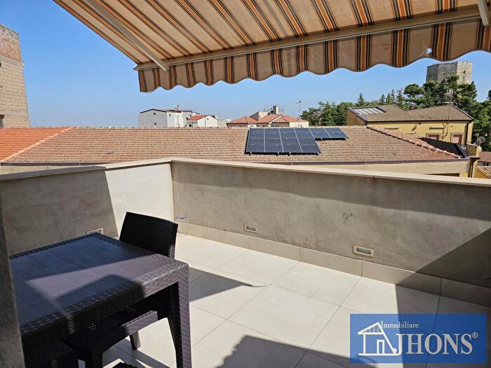 Casa in vendita in Via delle Muse, Enna