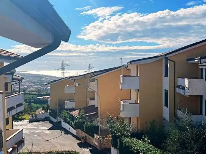 Appartamento trilocale in vendita in Villaggio La Bussola, Scalea