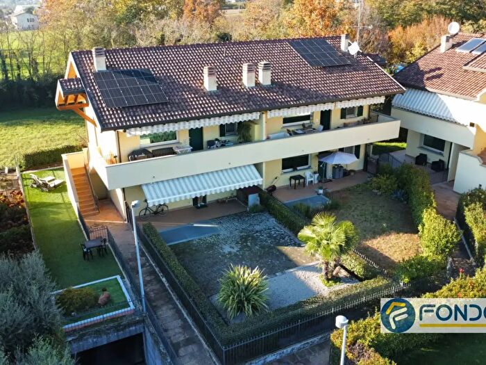 Appartamento trilocale in vendita in Castelli Calepio