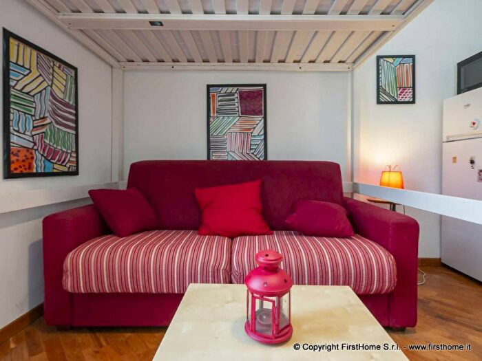 Appartamento monolocale in affitto in via Lambertenghi, Isola, Milano