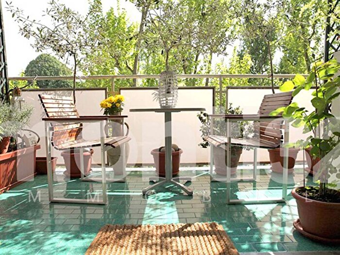 Appartamento bilocale in affitto in Via Alcuino, Sempione, Milano