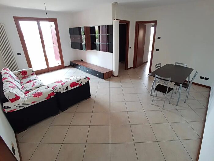 Appartamento trilocale in vendita in Gorgo Al Monticano