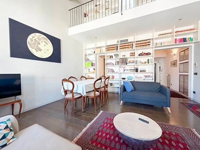 Appartamento con 5 locali in vendita in Firenze