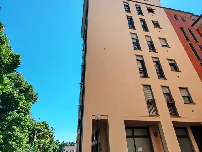 Appartamento quadrilocale in vendita in Via Antonio Canova, Firenze