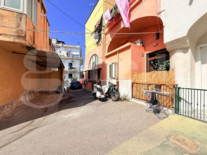 Appartamento bilocale in vendita in Corso Umberto, Monte Di Procida
