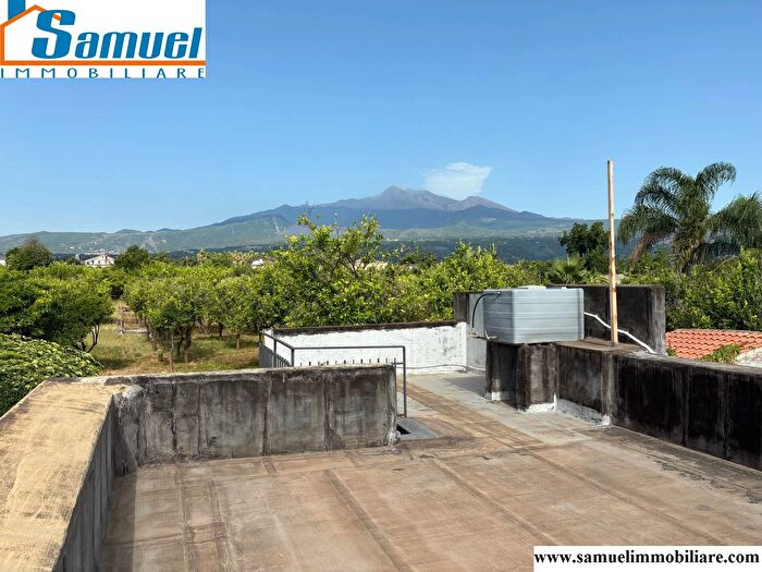 Casa quadrilocale in vendita in Via Giuseppe Ungaretti, Giarre