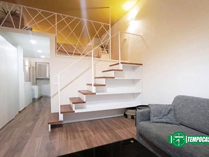 Appartamento bilocale in affitto in Via Savona, Solari, Milano