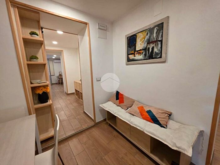 Appartamento bilocale in affitto in Salita Betlemme, Chiaia, Napoli