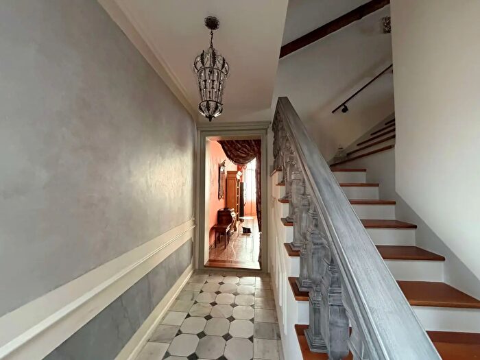 Appartamento con 8 locali in vendita in Campo San Leonardo, Venezia