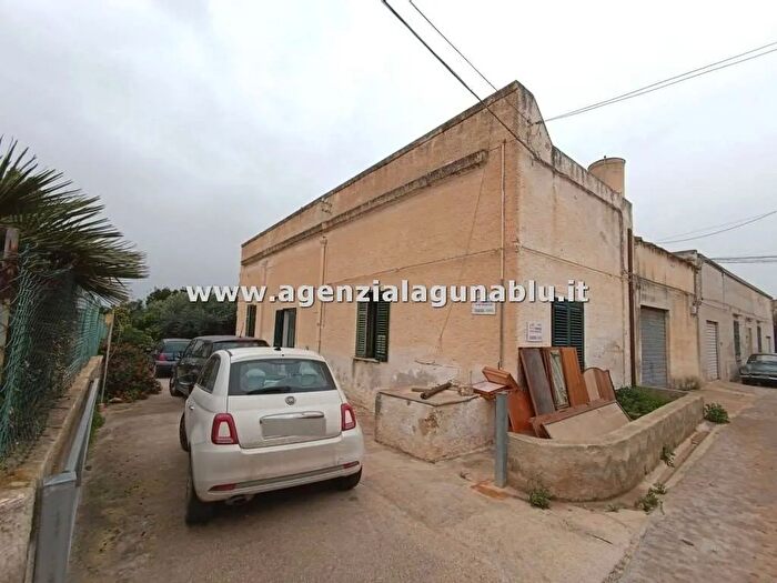 Casa quadrilocale in vendita in Cda Dammusello, Marsala