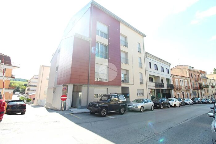 Appartamento trilocale in vendita in Via Conte Verde, Campobasso