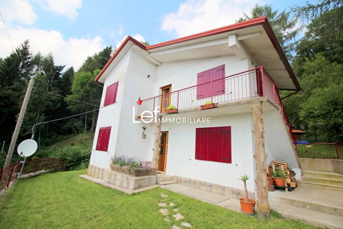 Casa con 8 locali in vendita in Valdobbiadene