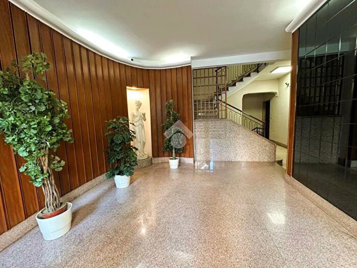 Appartamento quadrilocale in vendita in Via Adolfo Albertazzi, Roma