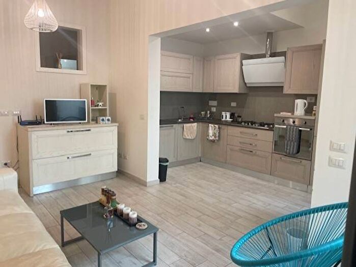 Appartamento quadrilocale in affitto in Borgo Ognissanti, Borgo Ognissanti Il Prato, Firenze