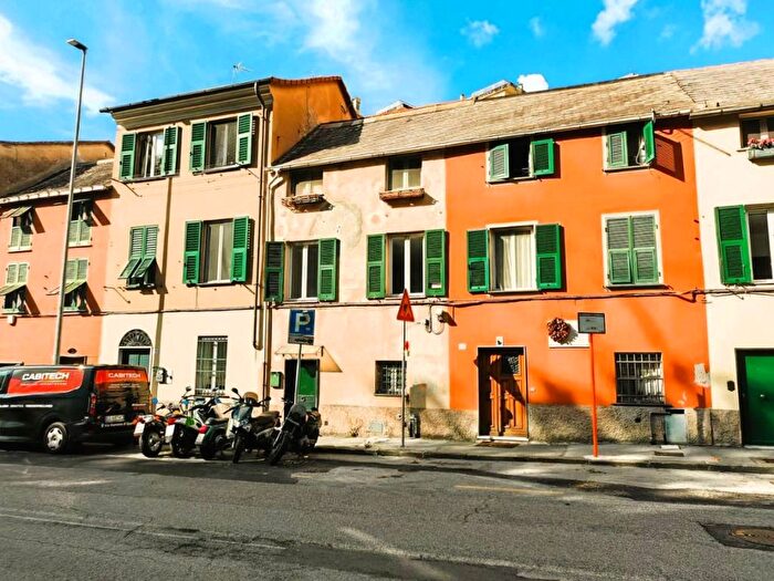 Casa trilocale in affitto in Via Romana di Quarto, Quarto, Genova