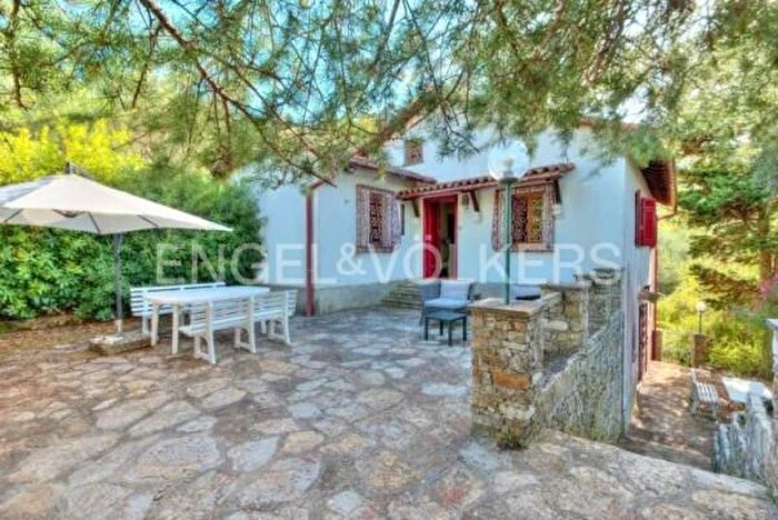 Casa con 6 locali in vendita in Via Costa Mezzana, Santa Margherita Ligure