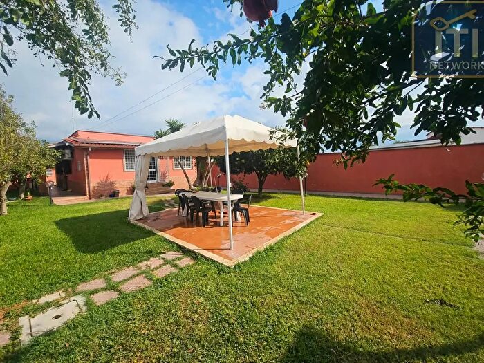 Casa quadrilocale in vendita in Via Etna, Aprilia