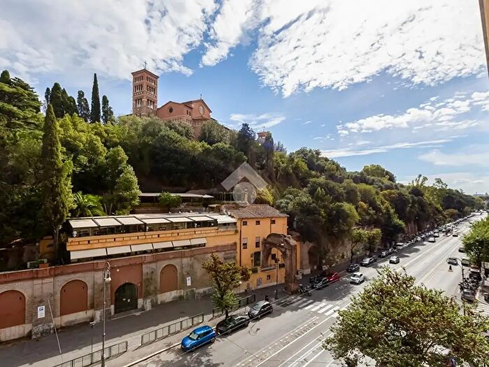 Appartamento bilocale in vendita in Via Marmorata, Roma