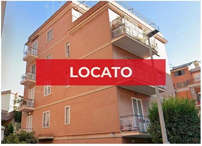 Appartamento monolocale in affitto in Via Emanuele Celesia, Gemelli Pineta Sacchetti, Roma