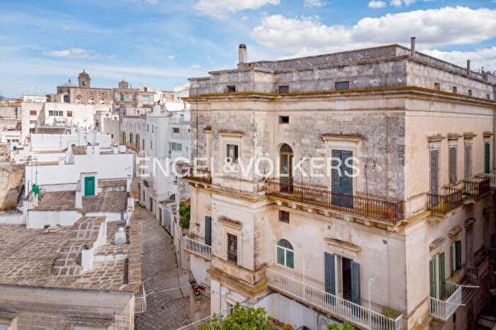Appartamento trilocale in vendita in Via Cesare Braico, Ostuni