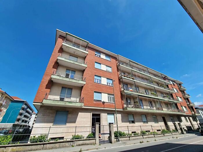 Appartamento trilocale in vendita in Viale Cavalieri d'Italia, Pinerolo