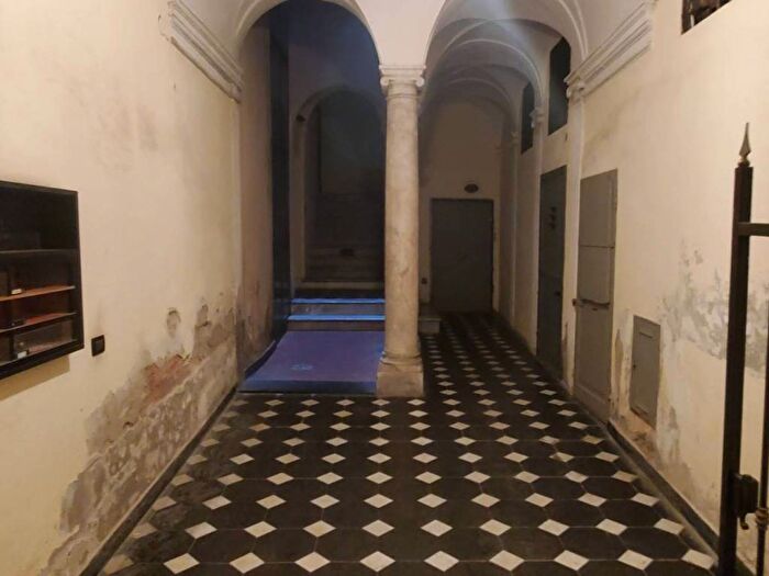 Appartamento trilocale in affitto in Via dei Giustiniani, Molo, Genova