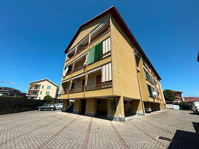 Appartamento con 5 locali in vendita in Via Trieste, Cirie