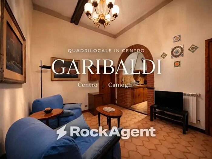 Appartamento quadrilocale in vendita in Via Giuseppe Garibaldi, Camogli