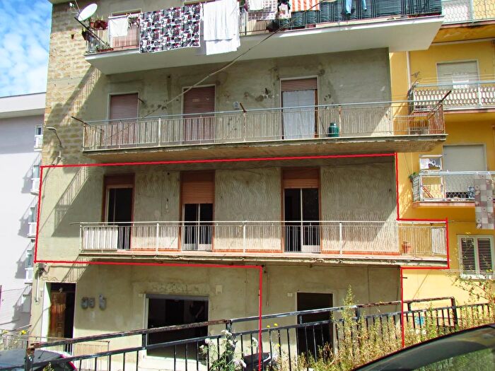 Appartamento con 5 locali in vendita in Via Lazio, Sciacca