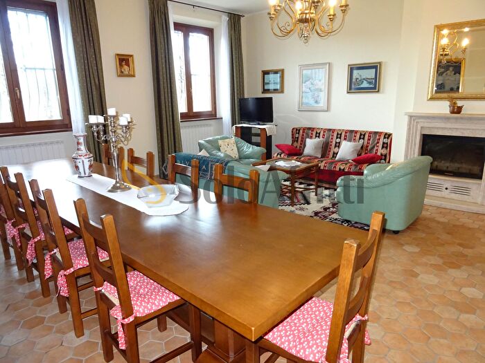 Appartamento trilocale in affitto in Ostra