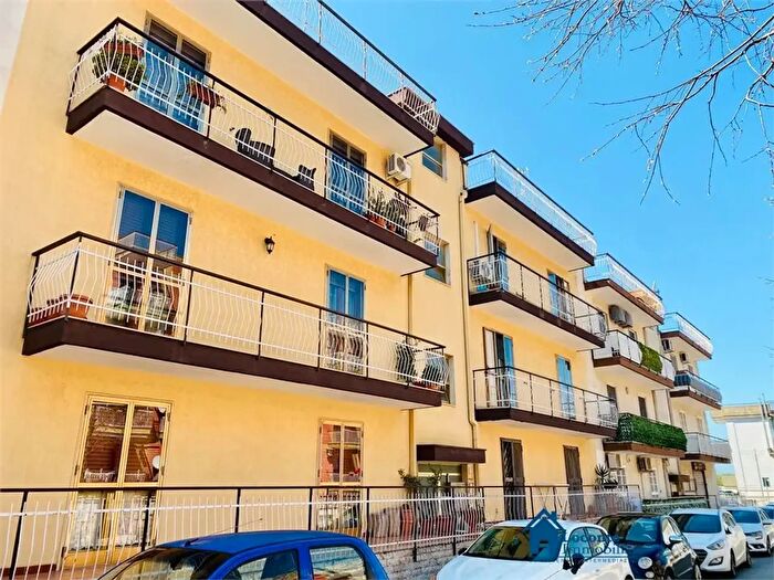 Appartamento trilocale in vendita in Cellamare