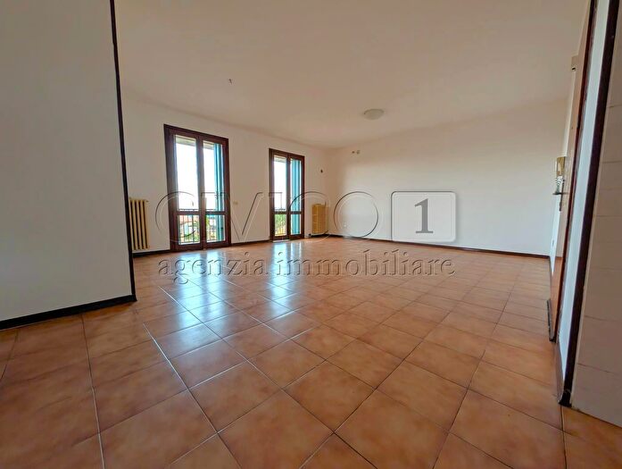 Appartamento con 5 locali in vendita in Via Str Lovolo, Albettone